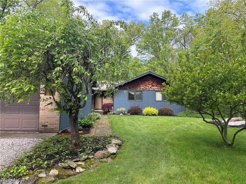 2354 Sunnyside Road, Vermilion, OH 44089 Photo 2