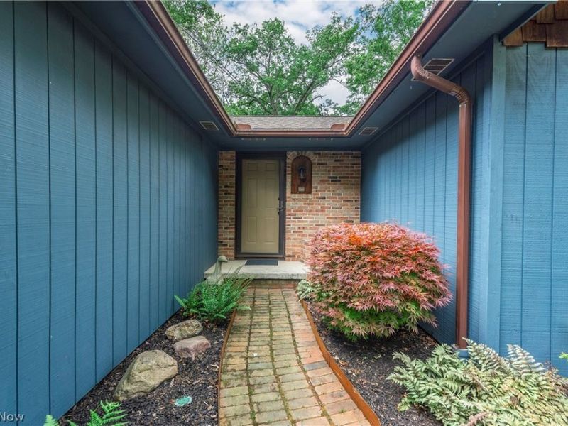 2354 Sunnyside Road, Vermilion, OH 44089 Photo 2