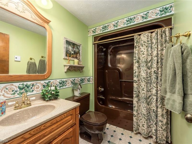 2354 Sunnyside Road, Vermilion, OH 44089 Photo 28