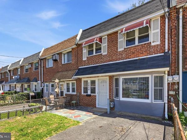 2424 ARNOLD STREET, CAMDEN, NJ 08104