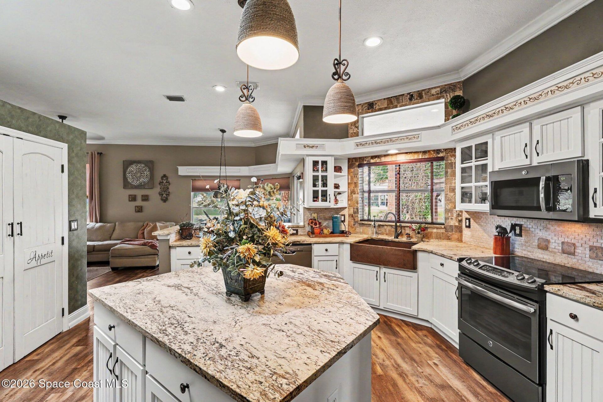 663 Sheridan Woods Drive, Melbourne, FL 32904 Photo