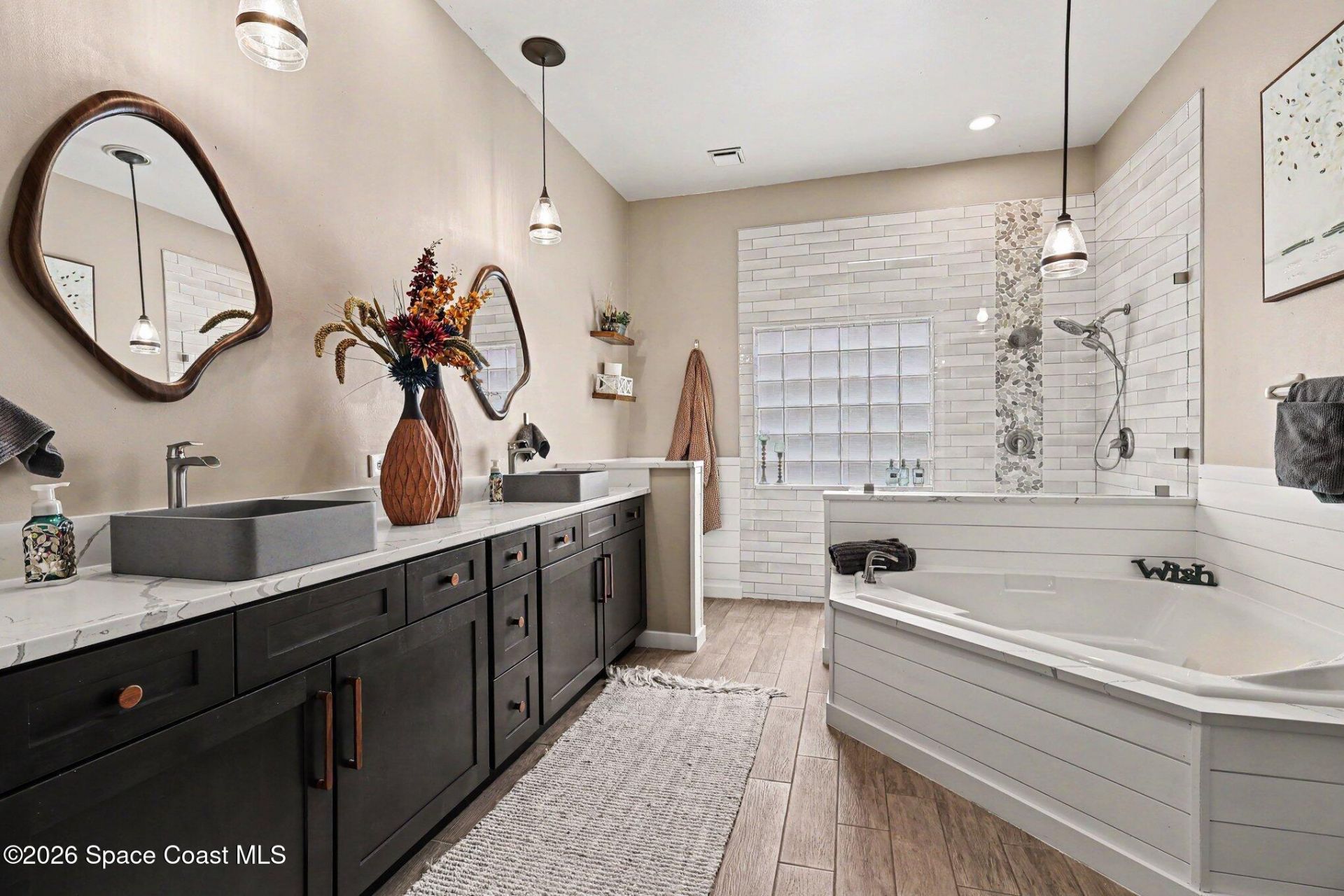 663 Sheridan Woods Drive, Melbourne, FL 32904 Photo