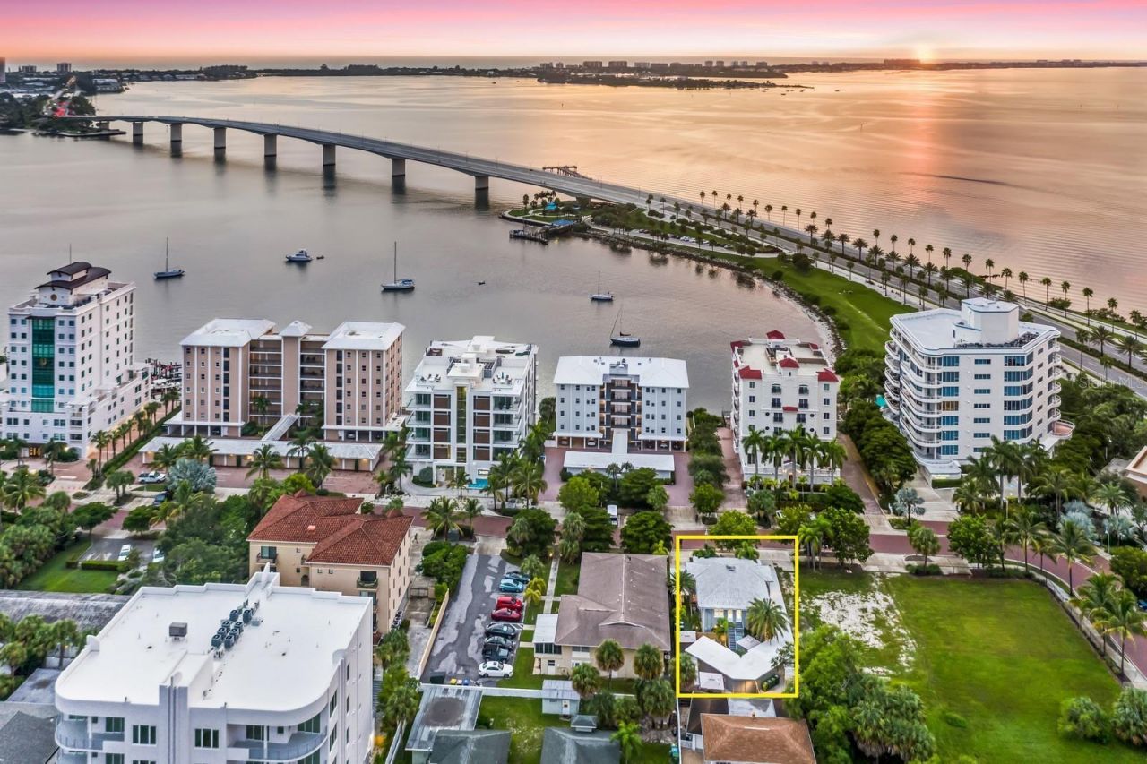 161 Golden Gate Point , Sarasota, FL 34236 Photo