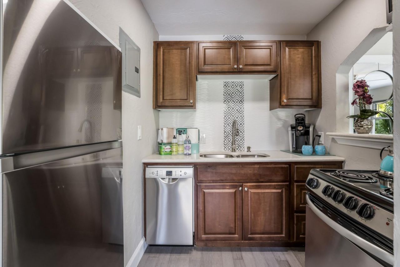 161 Golden Gate Point , Sarasota, FL 34236 Photo