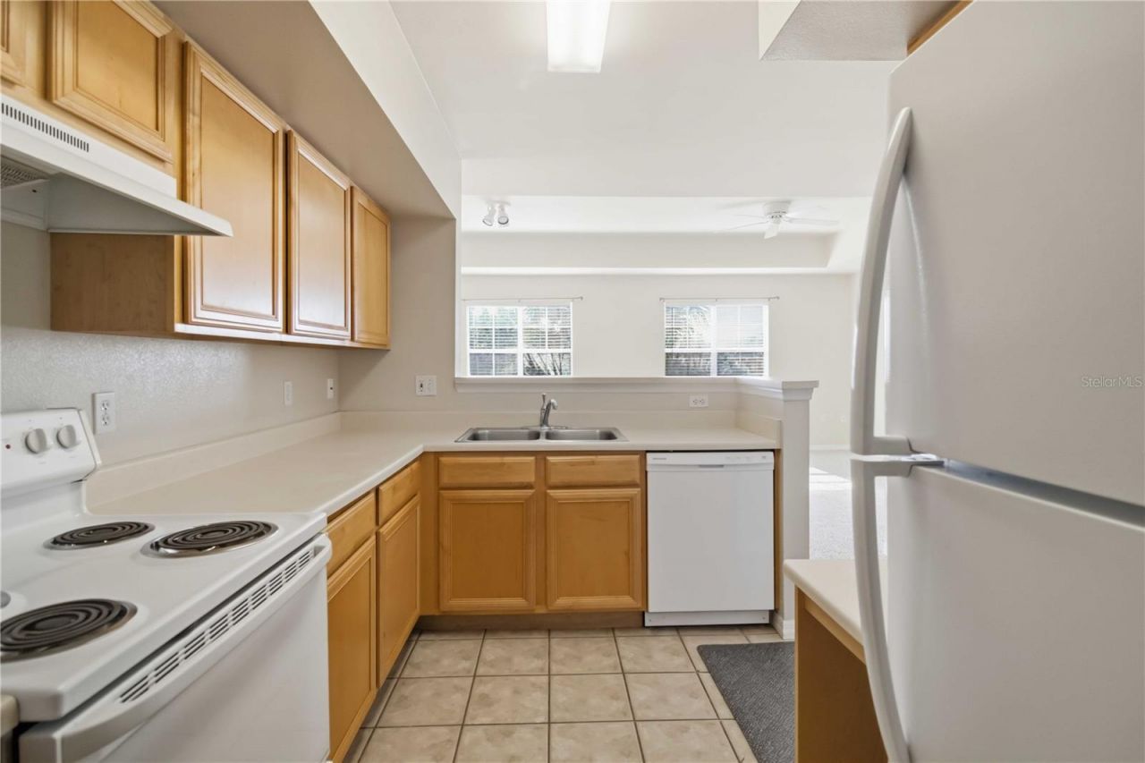 1015 Villagio Circle , Unit 201, Sarasota, FL 34237 Photo