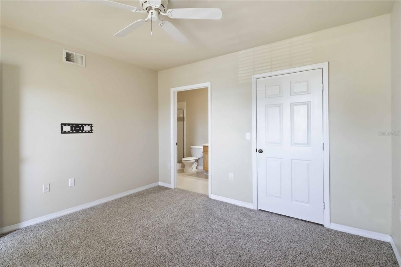 1015 Villagio Circle , Unit 201, Sarasota, FL 34237 Photo