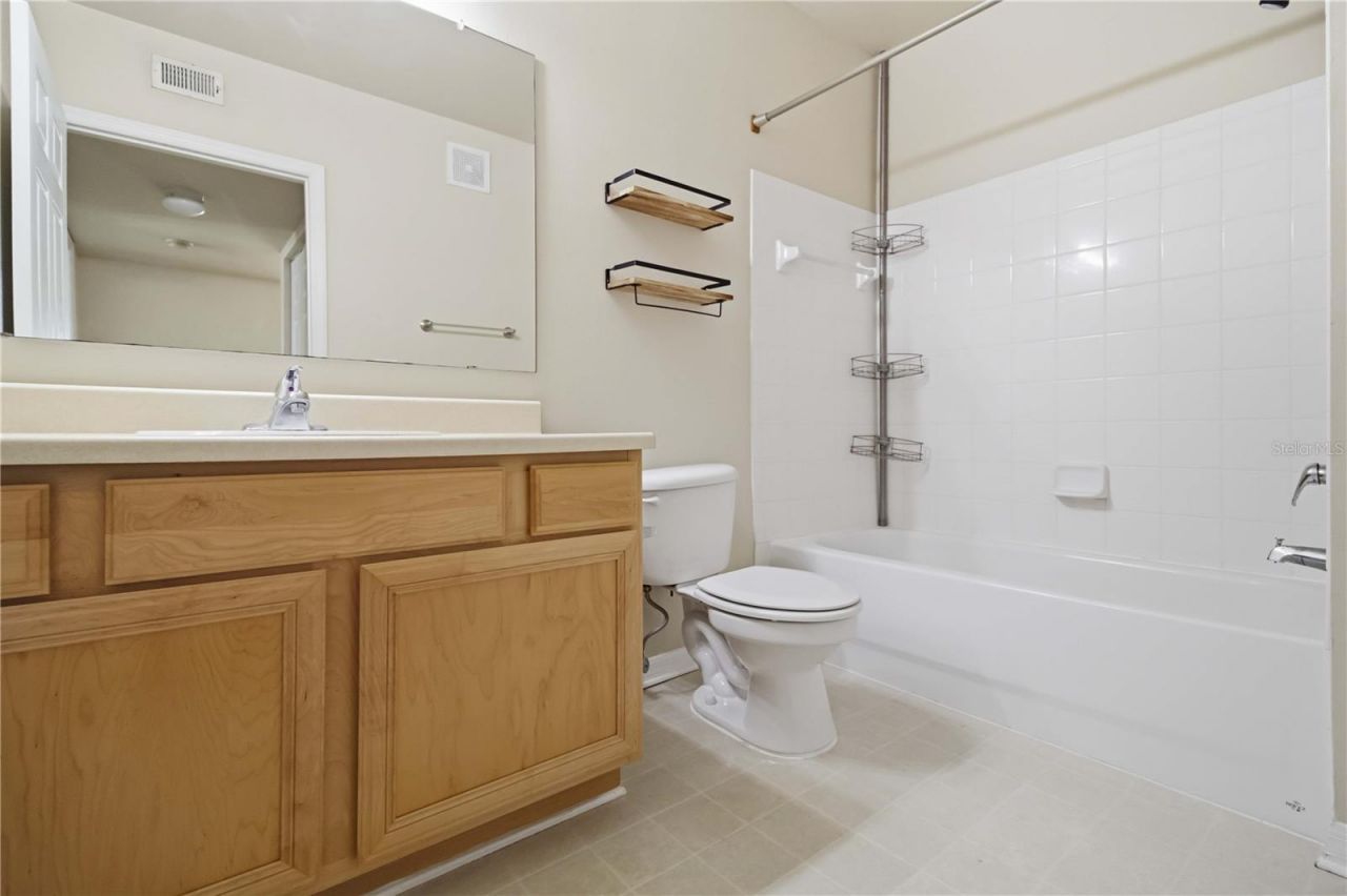 1015 Villagio Circle , Unit 201, Sarasota, FL 34237 Photo