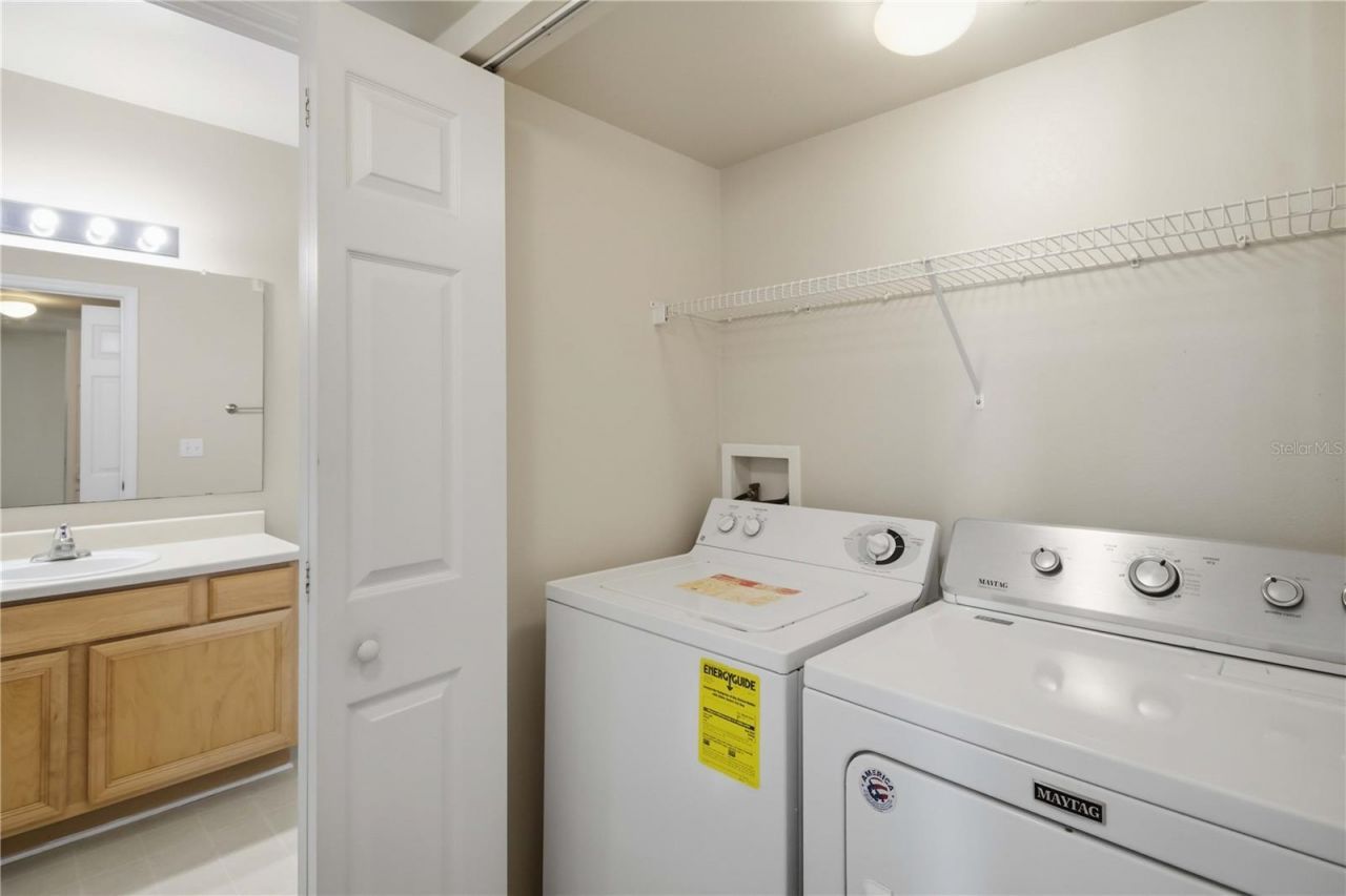 1015 Villagio Circle , Unit 201, Sarasota, FL 34237 Photo