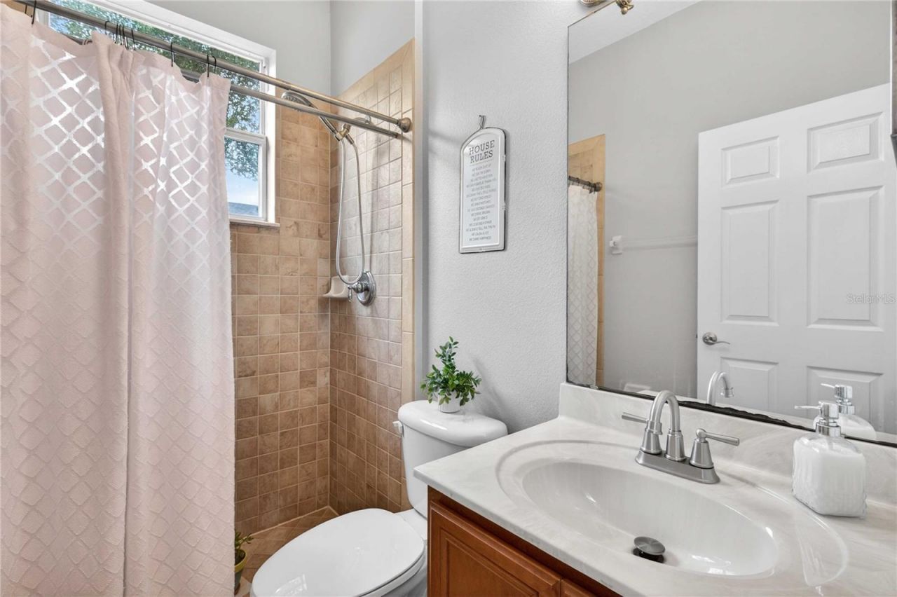 303 W Blue Water Edge Drive , Eustis, FL 32736 Photo