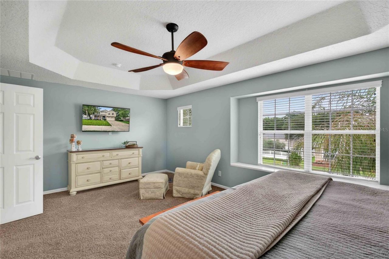 303 W Blue Water Edge Drive , Eustis, FL 32736 Photo