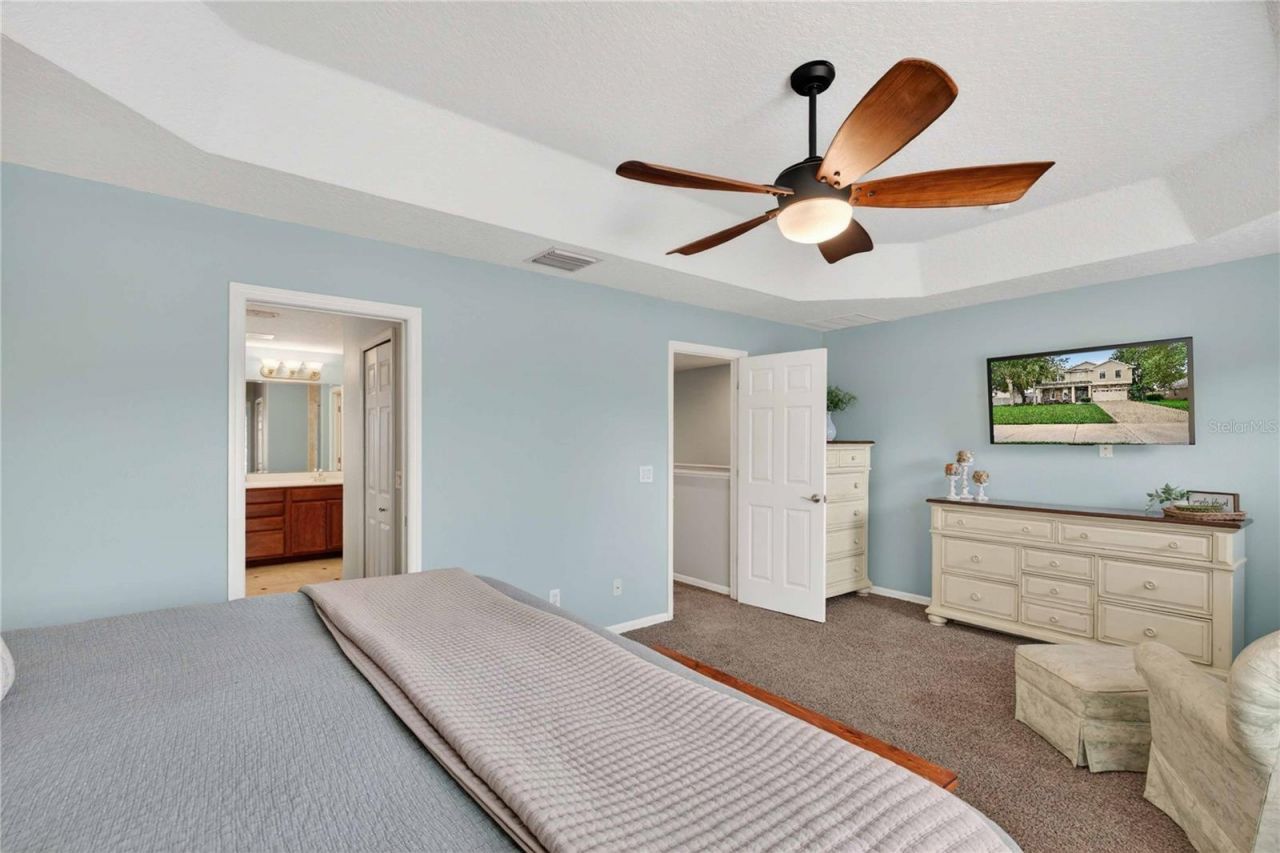 303 W Blue Water Edge Drive , Eustis, FL 32736 Photo