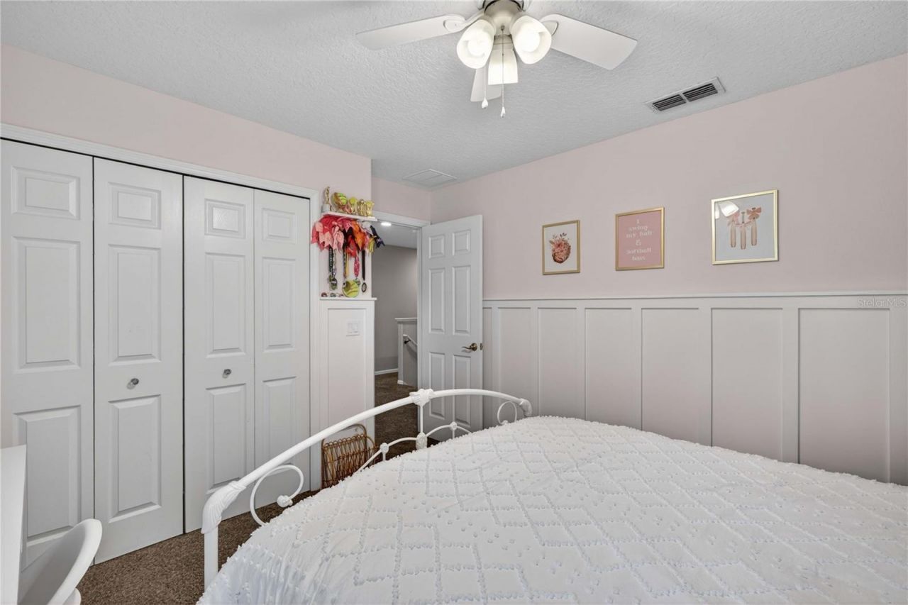 303 W Blue Water Edge Drive , Eustis, FL 32736 Photo