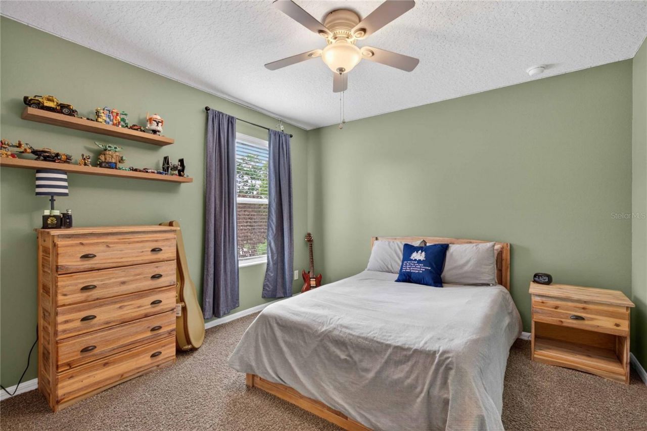 303 W Blue Water Edge Drive , Eustis, FL 32736 Photo