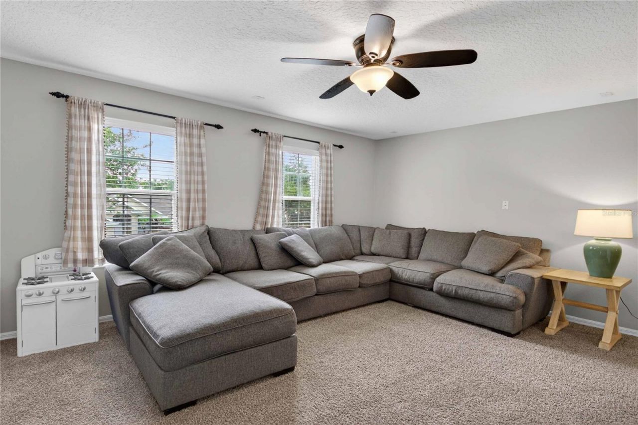 303 W Blue Water Edge Drive , Eustis, FL 32736 Photo