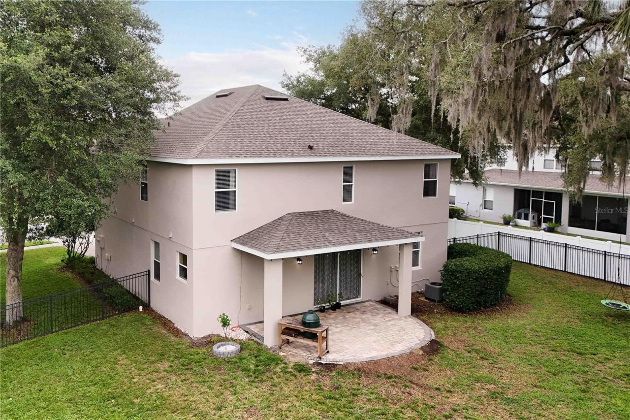 303 W Blue Water Edge Drive , Eustis, FL 32736 Photo