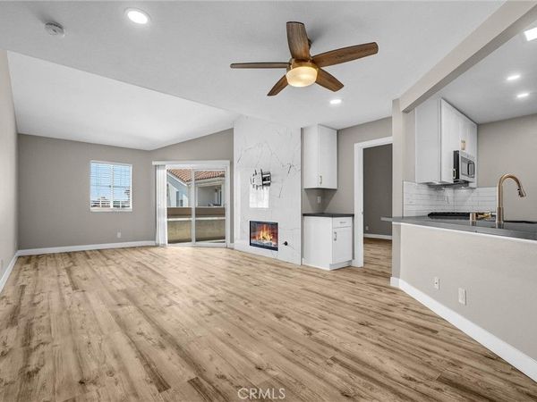 3605 E Anaheim Street, Unit 420, Long Beach, CA 90804