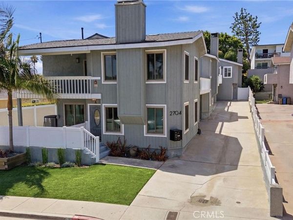 2704 Nelson Avenue, Unit C, Redondo Beach, CA 90278