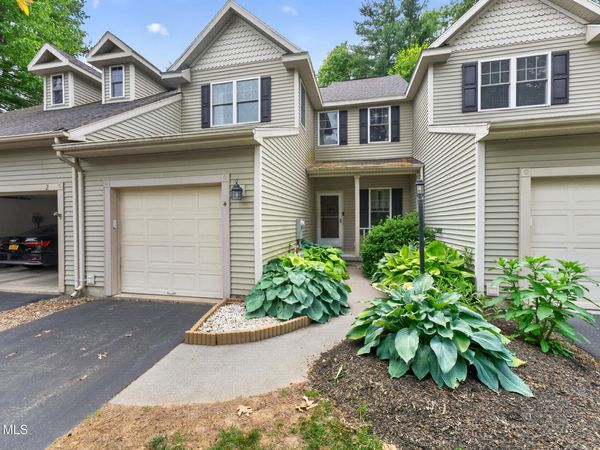 4 Killarney Court, Saratoga Springs, NY 12866