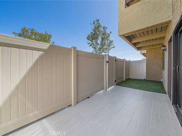 18756 Mandan St., Unit 1511, Canyon Country, CA 91351