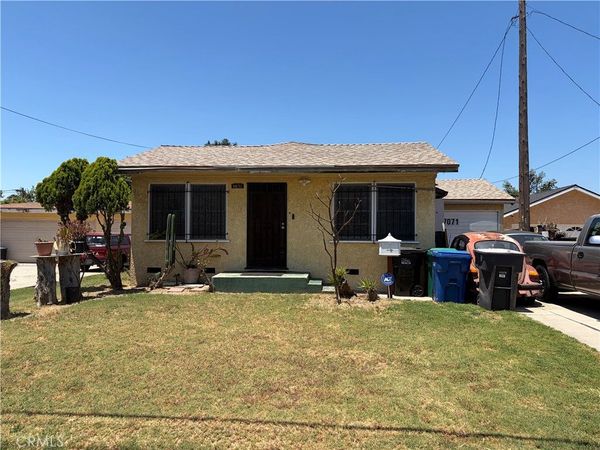 7071 Orange, Long Beach, CA 90805