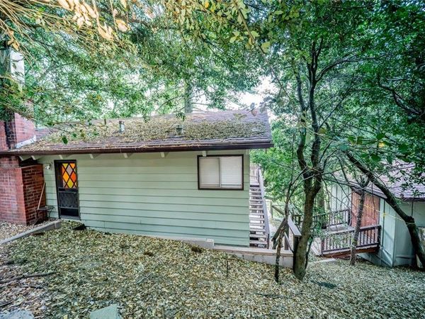 25123 Valle Drive, Crestline, CA 92325