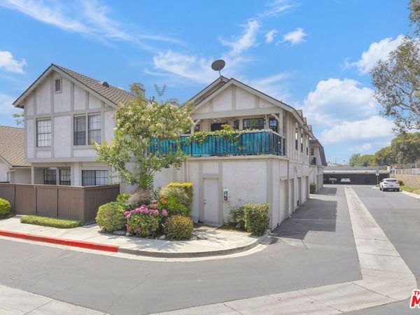 9066 Candlestick Lane, Unit 5, Cypress, CA 90630