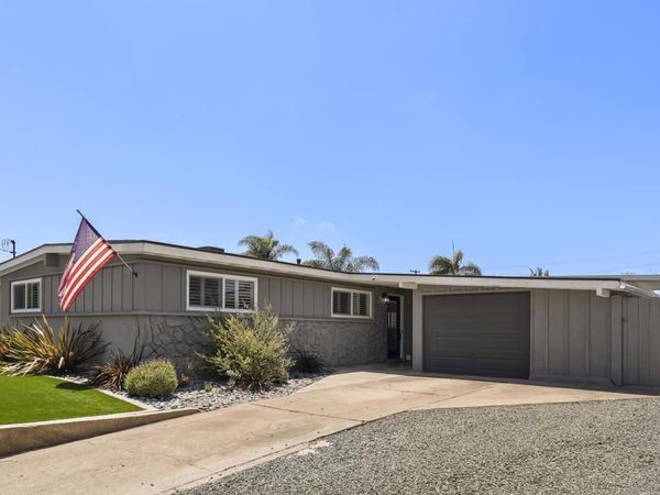 825 Hickory Ct, Imperial Beach, CA 91932
