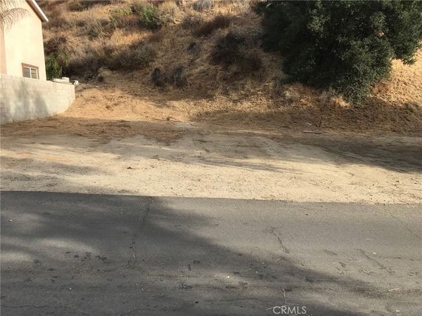 29216000 Justamere , Val Verde, CA 91384