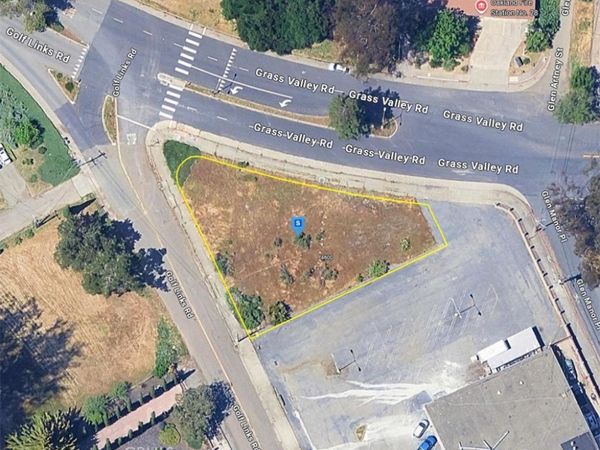 4600 Grass Valley Road, Oakland, CA 94605