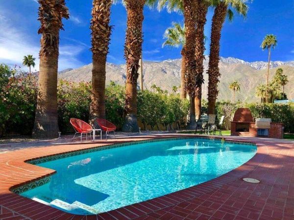 663 E Chia Road , Palm Springs, CA 92262