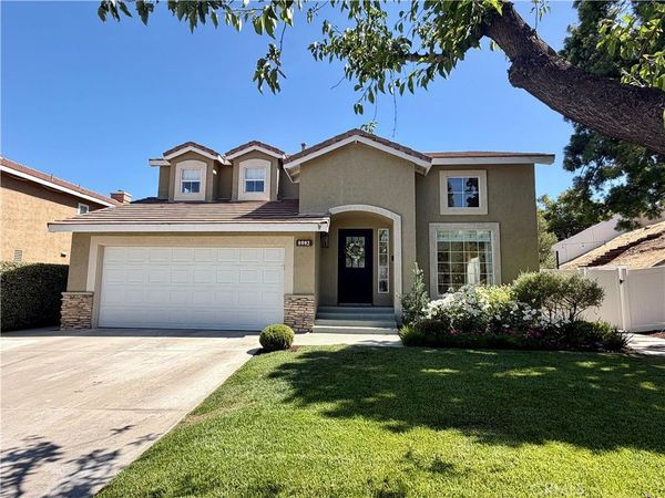 8992 Trumpets Court , Corona, CA 92883