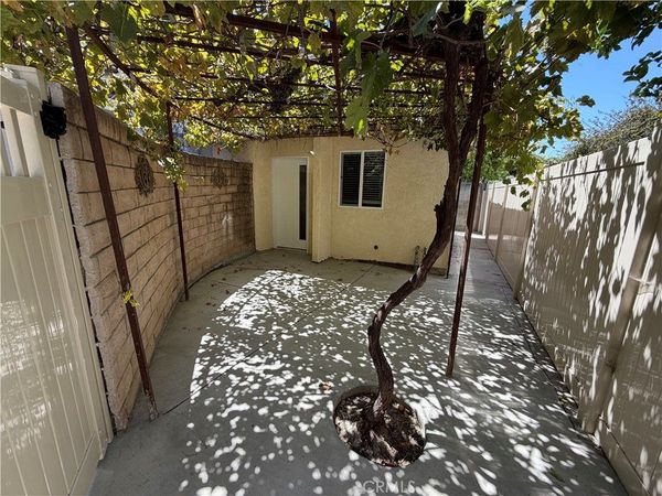 7818 Amestoy Avenue, Unit 1/2, Lake Balboa, CA 91406