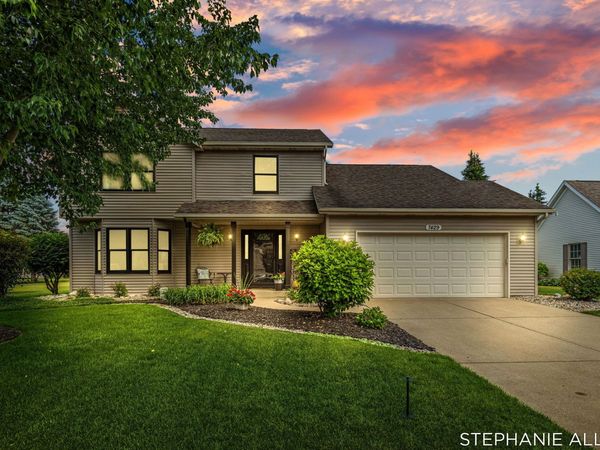 7429 Saint George Circle, Portage, MI 49024