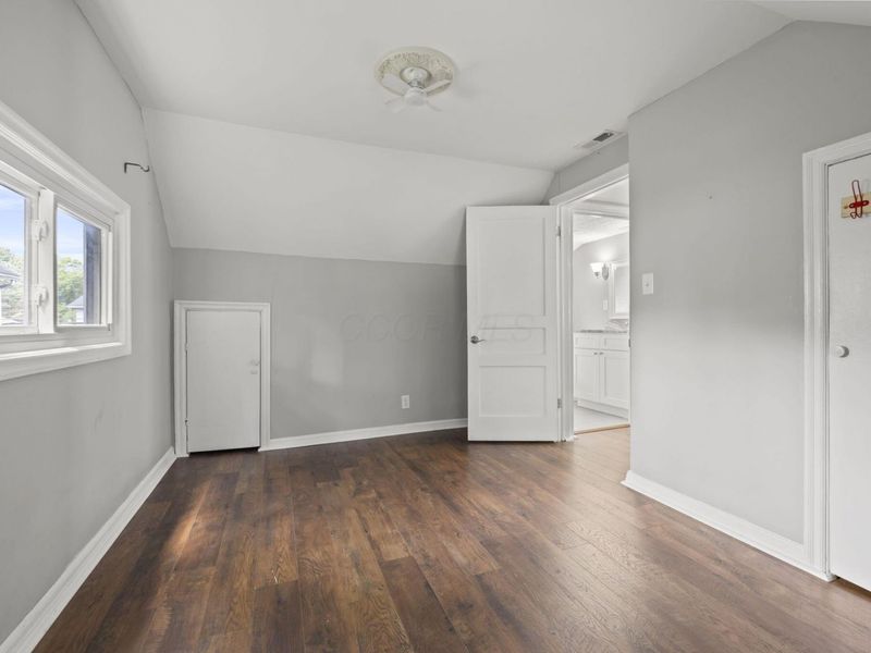 223 N Gould Road, Columbus, OH 43209 Photo 22