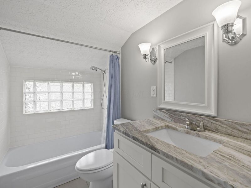 223 N Gould Road, Columbus, OH 43209 Photo 23