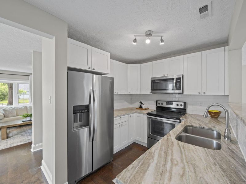 223 N Gould Road, Columbus, OH 43209 Photo 7