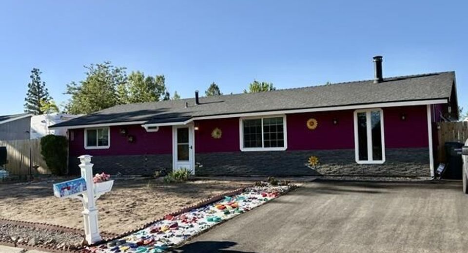 1285 Franklin Lane, Gardnerville, NV 89460 Photo