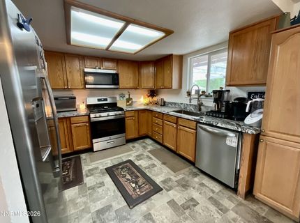 1285 Franklin Lane, Gardnerville, NV 89460 Photo