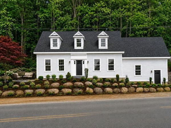 6 Monroe Street, Amesbury, MA 01913