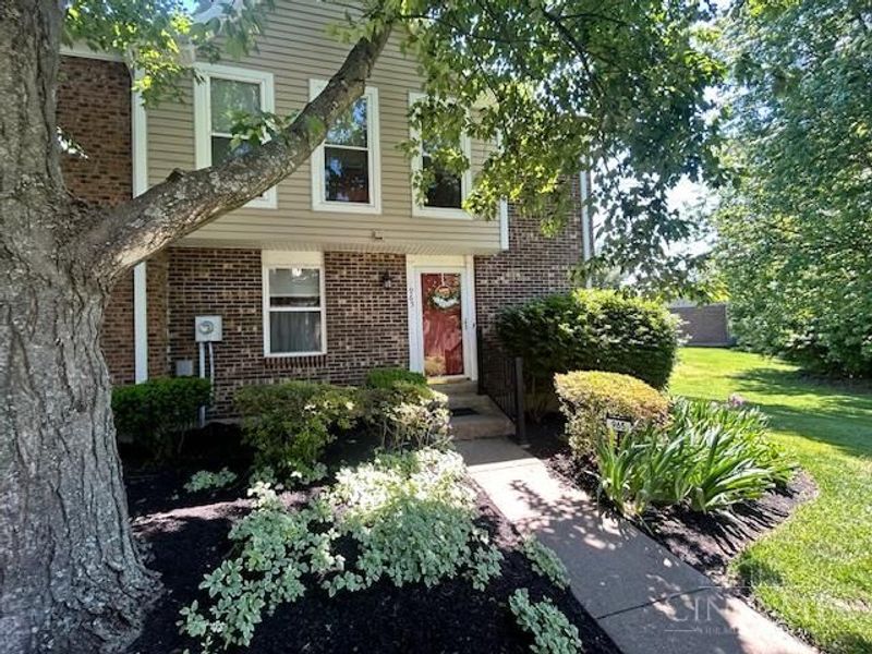 965 Woodlyn Drive N, Anderson Twp, OH 45230 Photo 1