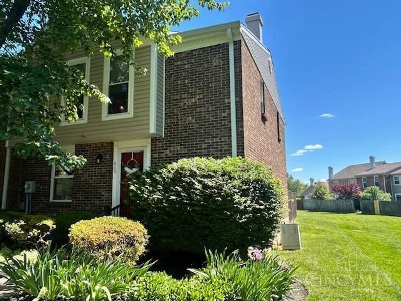 965 Woodlyn Drive N, Anderson Twp, OH 45230 Photo 4