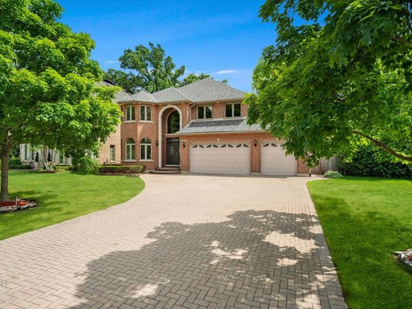 1017 E Red Oak Street, Addison, IL 60101