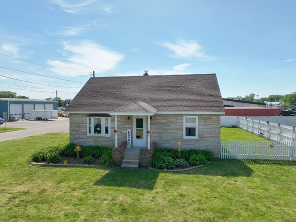 Elburn, IL 60119