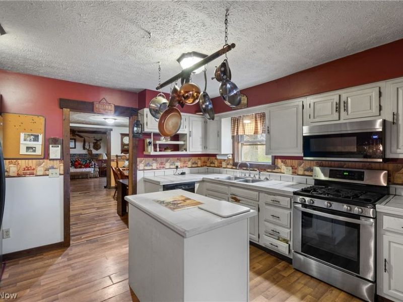 2377 Greensburg Road , North Canton, OH 44720 Photo 14
