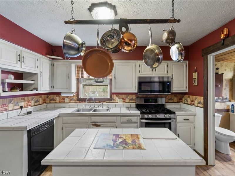 2377 Greensburg Road , North Canton, OH 44720 Photo 15
