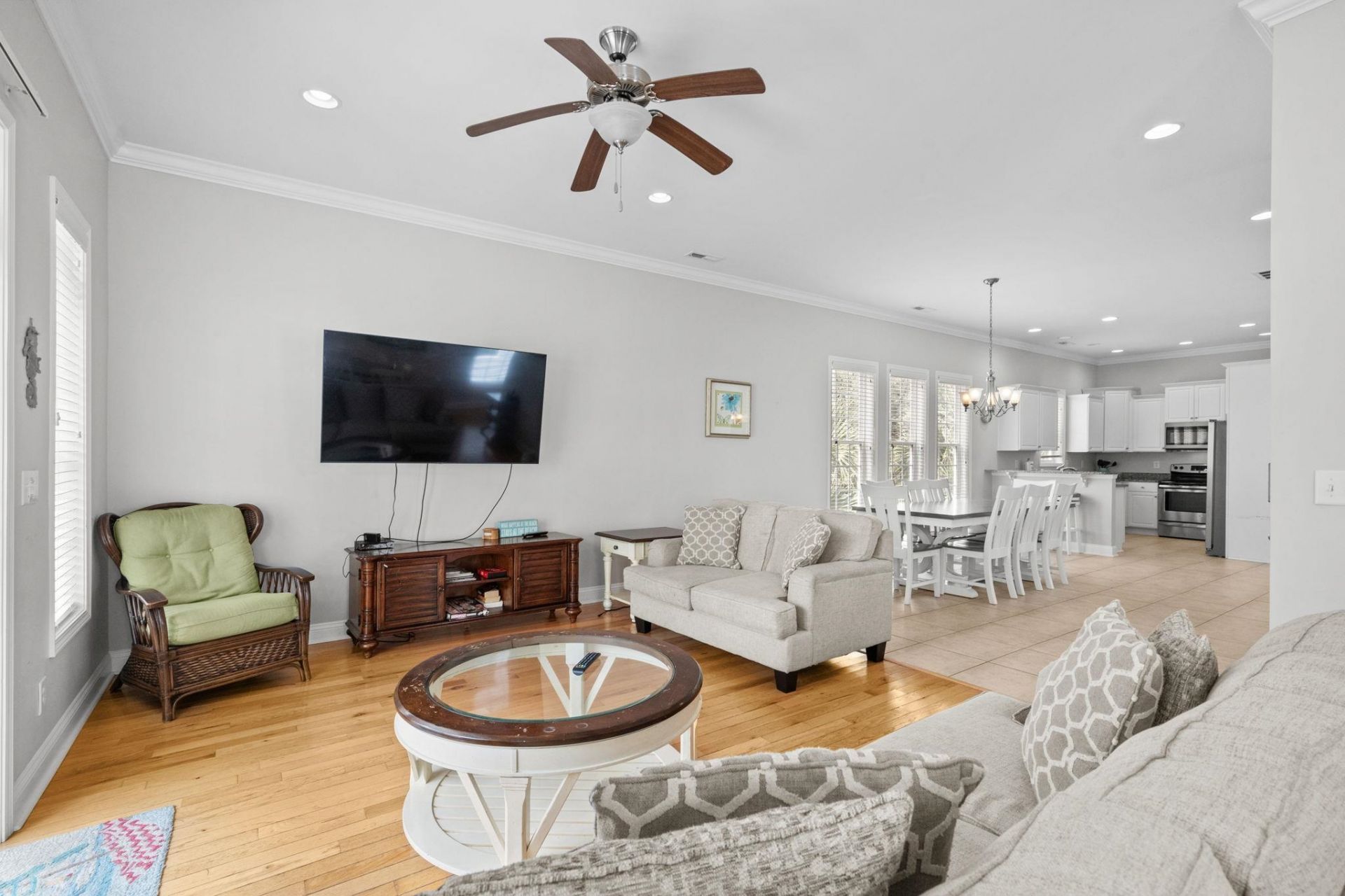308 Shuffleboard Ct. Photo 11