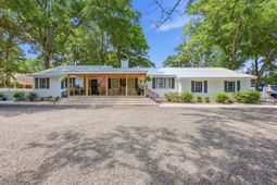 230 Cedar Point Ave.  photo 4