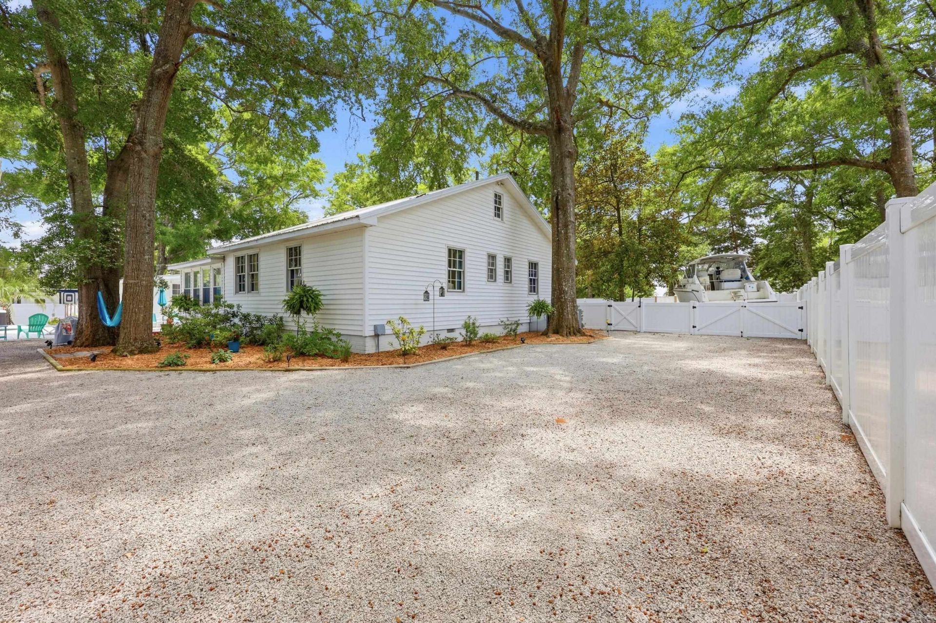 230 Cedar Point Ave.  Photo 67