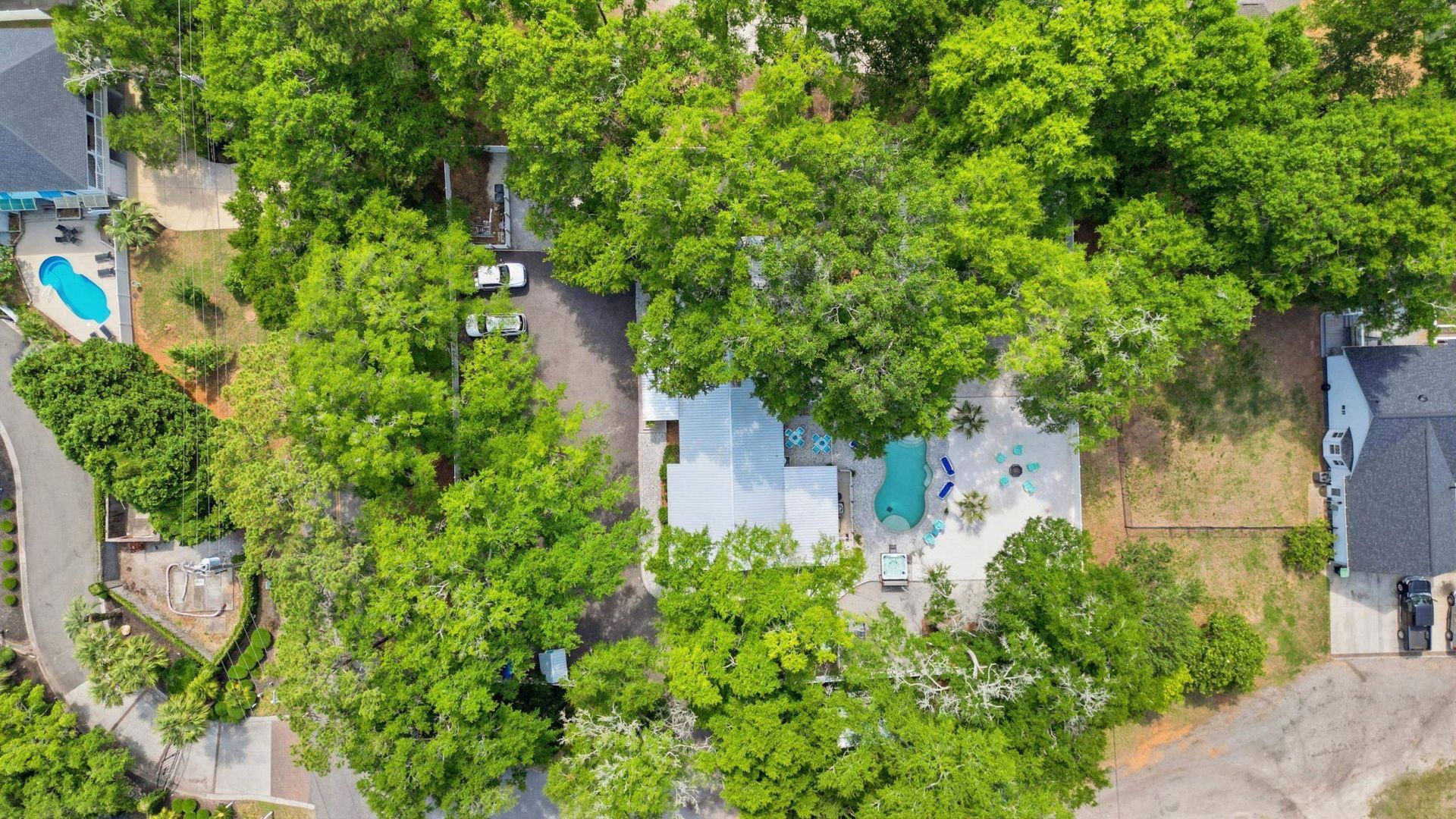 230 Cedar Point Ave.  Photo 69