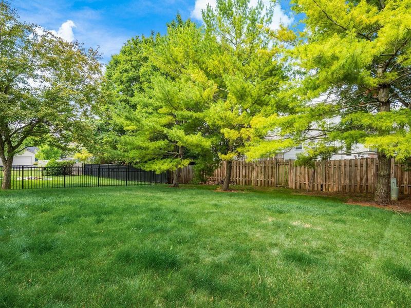 5092 Langcroft Drive , Hilliard, OH 43026 Photo 28